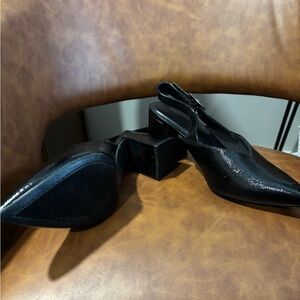 Old Navy Black Slingback Heels